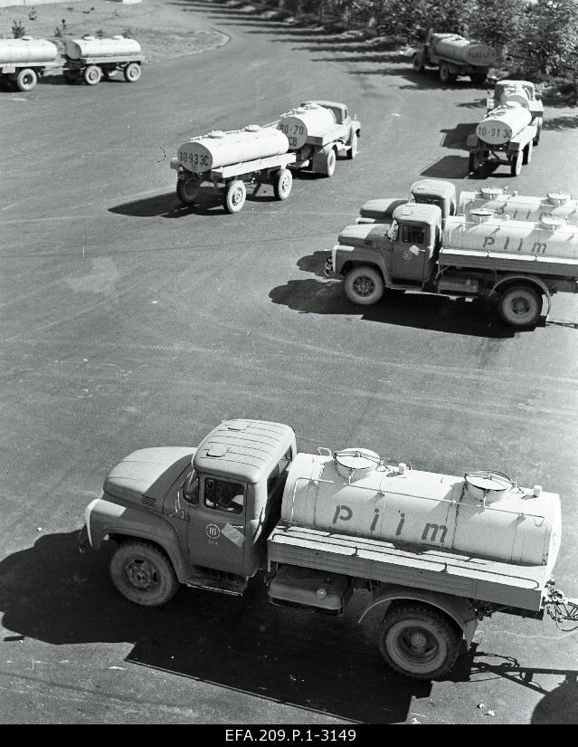 Dairy cars at the yard of Tallinn Milk Combination.