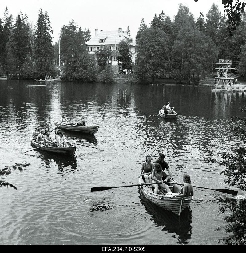Lake Purgatsi near the Aegviidu-Nelijärve tourism base.