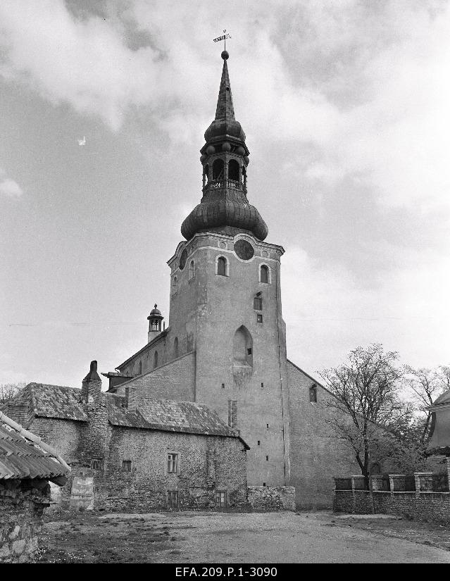 View of the Toom Church.