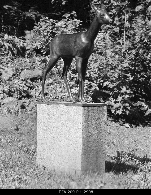 Sculptor J. Koorti Hirv Vaksali Street.