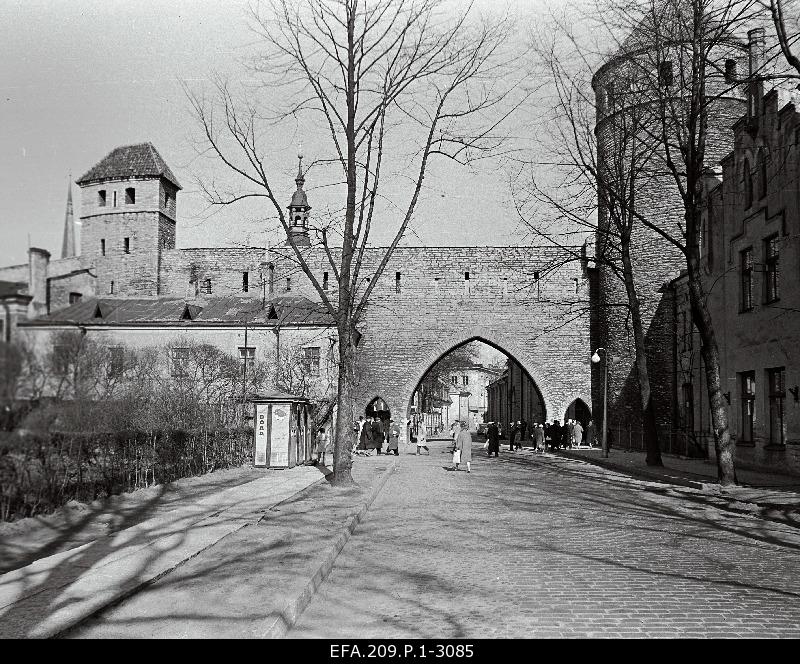 View of the city wall on Youth Street.
