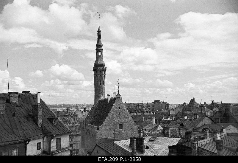 View of the Raekoja and the Old Town from the stories.