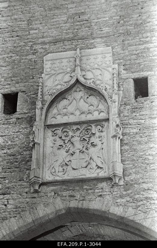 Tallinn vap on the Great Beach Gate.