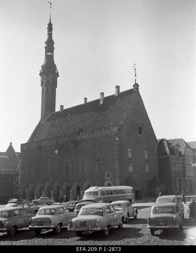 View of Raekoja.