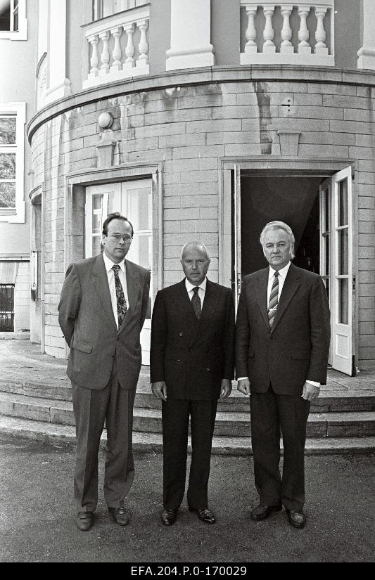 Deputy Foreign Minister of Italy Claudio Vitalone (in the middle) visited Estonia. On the left, Deputy Minister of Foreign Affairs of Estonia Rein Müllerson, Chairman of the Supreme Council of the Republic of Estonia Arnold Rüütel.