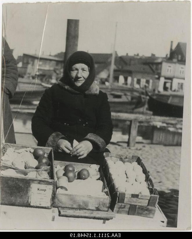 Seller in Tartu market