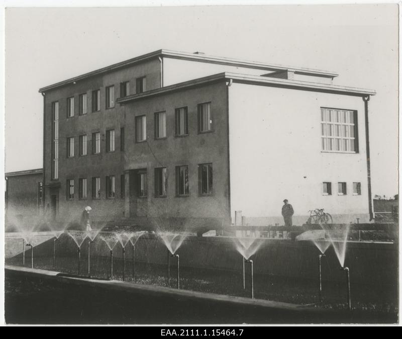 Shipping building on Türi