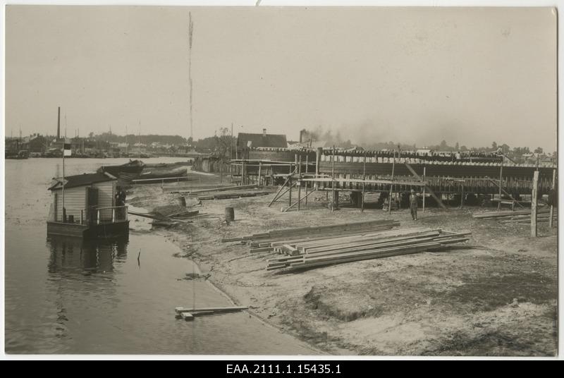 Construction of Lodja on the shore of Emajõe
