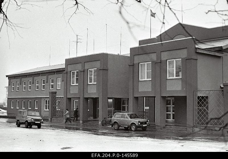 External view of the administrative building and cultural building of the Rapla district of Raikküla.