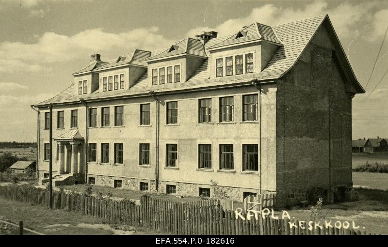 Rapla Secondary School building.