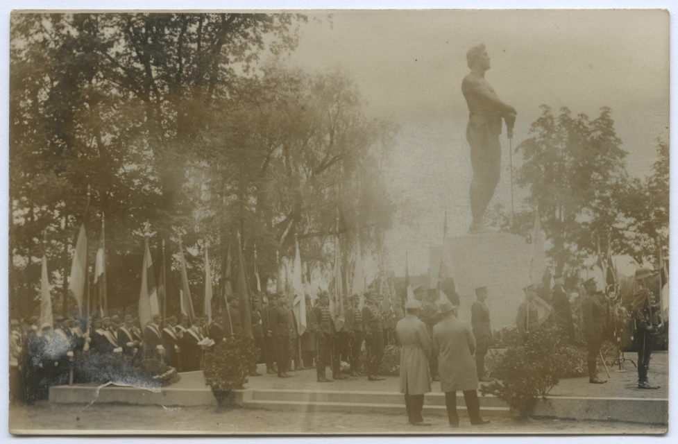 Tartu. Opening of the monument pillar of the War of Independence "Kalevi son" in the woods of Independence near Emajõe