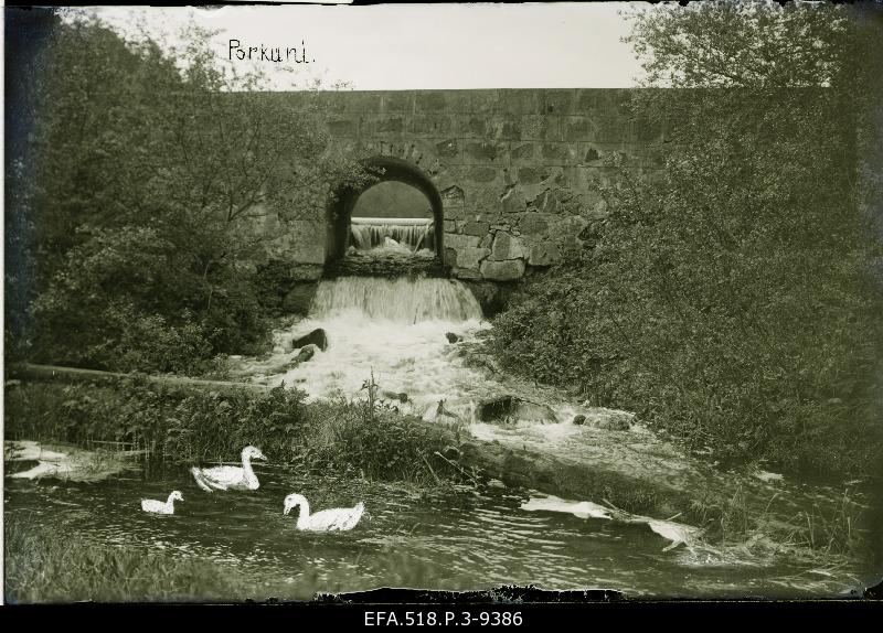 Bridge in Porkunis.