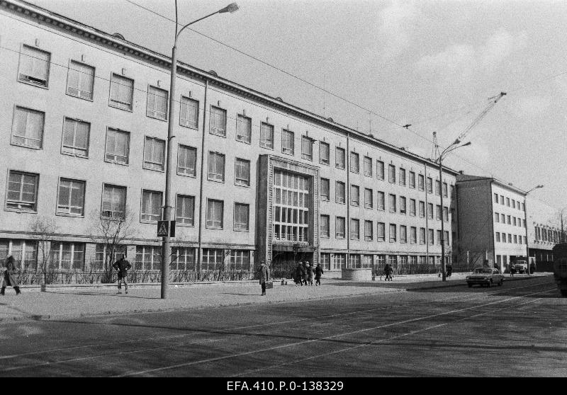 Ed. Vilde nim. Main building of the Tallinn Pedagogical Institute on Narva highway.