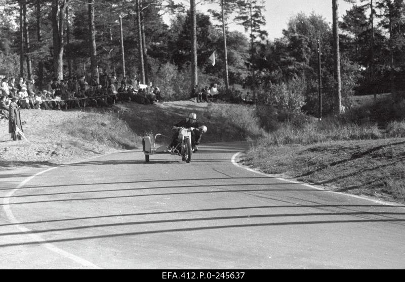 ENSV 1953 round-road races.