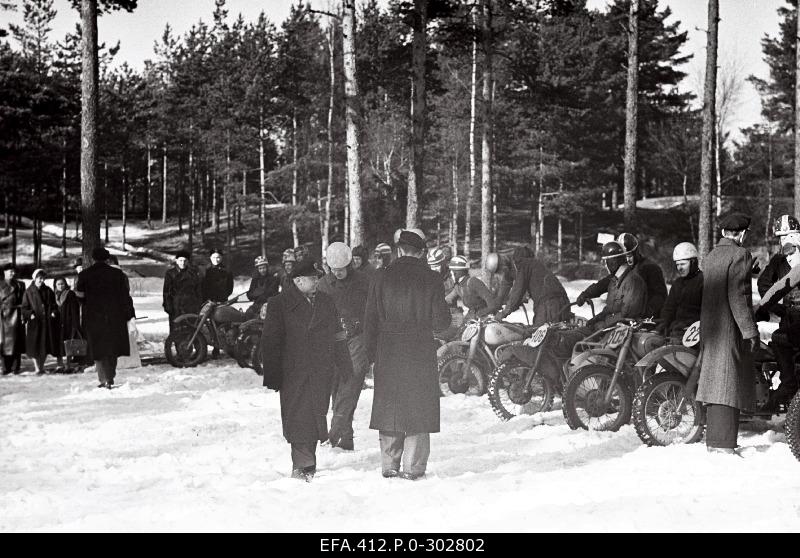 Estonian Soviet Championships in Talimotocross. Motorcycle machine class with a carriage car.