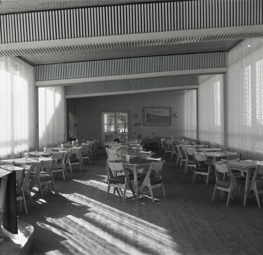 Restoran Paralepas, restoranisaal