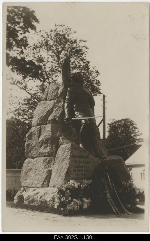View of the Monument of the War of Independence in Kuressaare, photo postcard