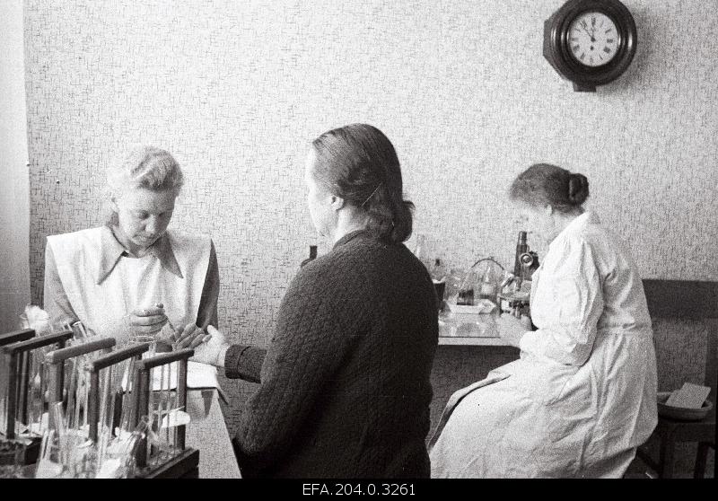 Pärnu Sanatorium no. 1 laboratory.