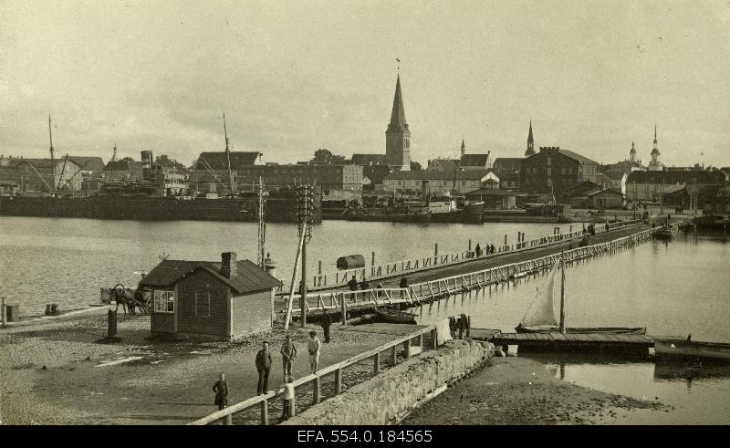View of the Nahksilla and the city centre located on the river Pärnu.