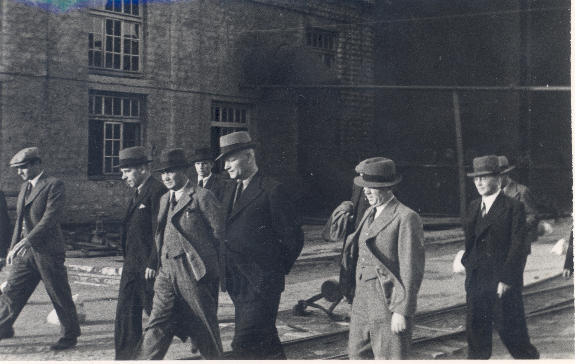 Writers on the tour along Estonia in 1938.