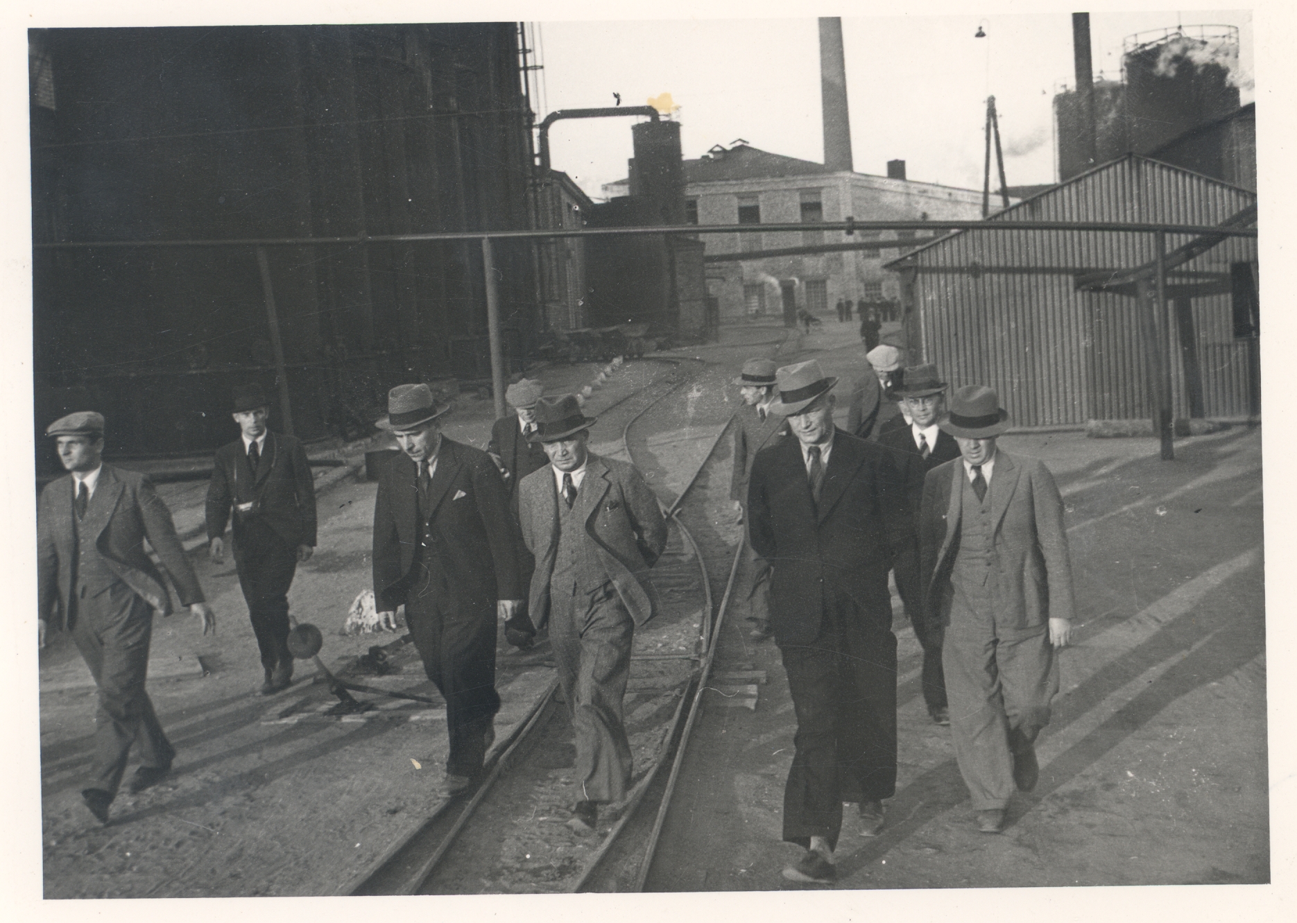 Writers on the tour along Estonia in 1938.