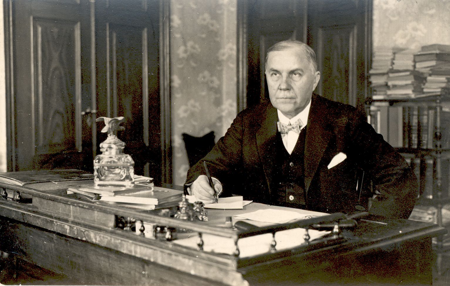 Eduard Vilde 1925