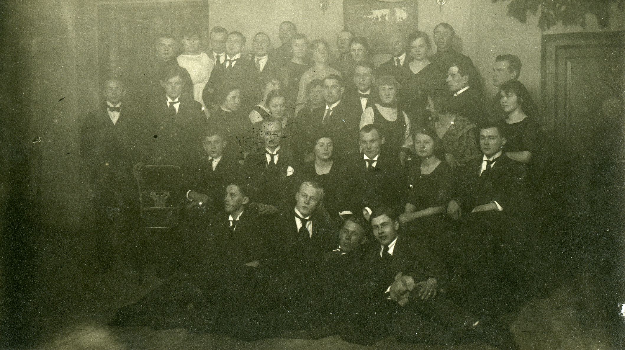 Oskar Loorits, Albert Kivikas, Marta Käärik, etc. II 1921