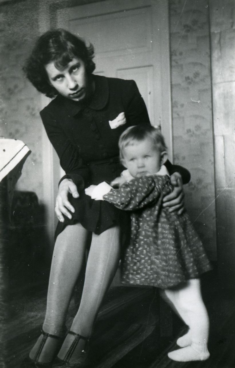 Kersti Merilaas with her daughter
