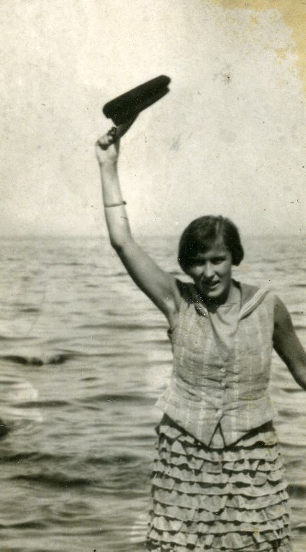 Betti Alver 1927 Periatsil