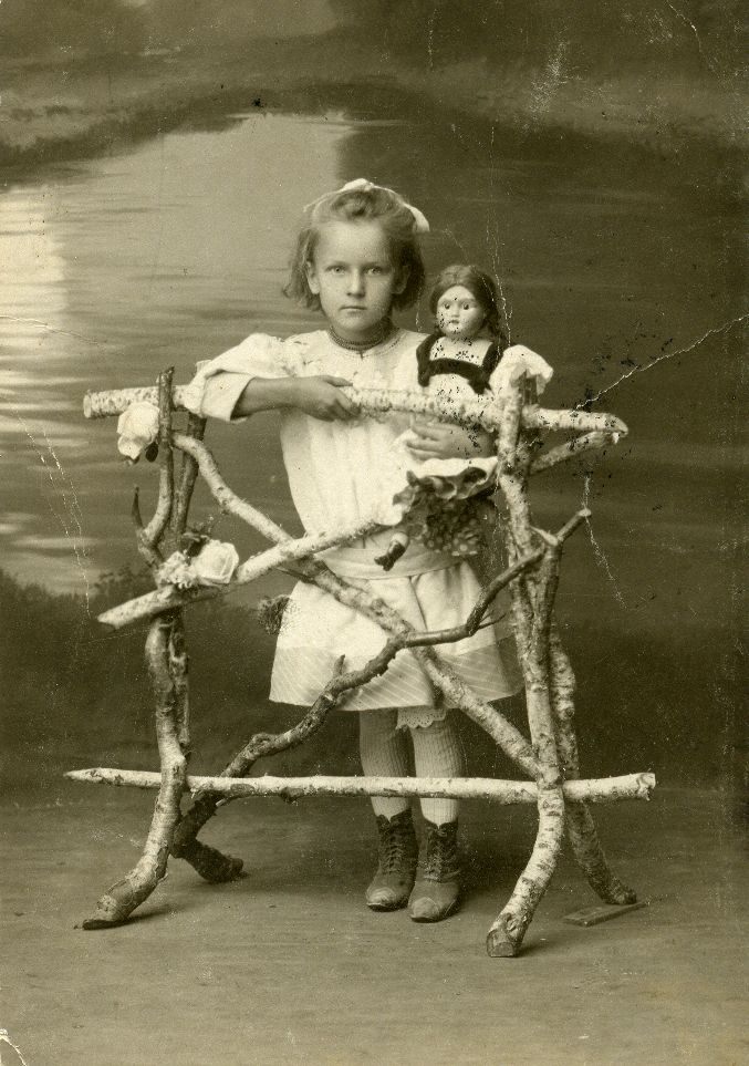 Betti Alver approx. 1912