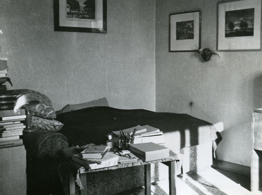 Betti Alver living room in Koidula 8-2 apartment 1959