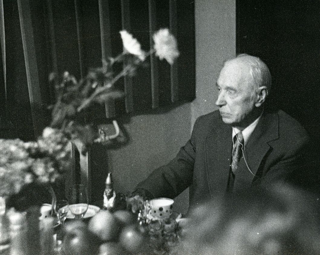 Valmar Adams Betti Alveri on the 75th anniversary evening 27. XI of 1981