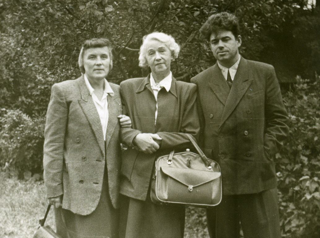 Betti Alver, Elo Tuglas and Aadu Hint Ahjal, seventh, 1955.