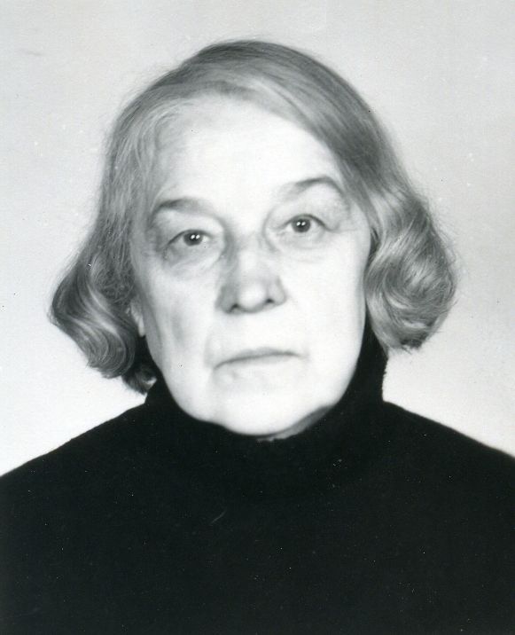Betti Alver [passport photo 1978-1979]