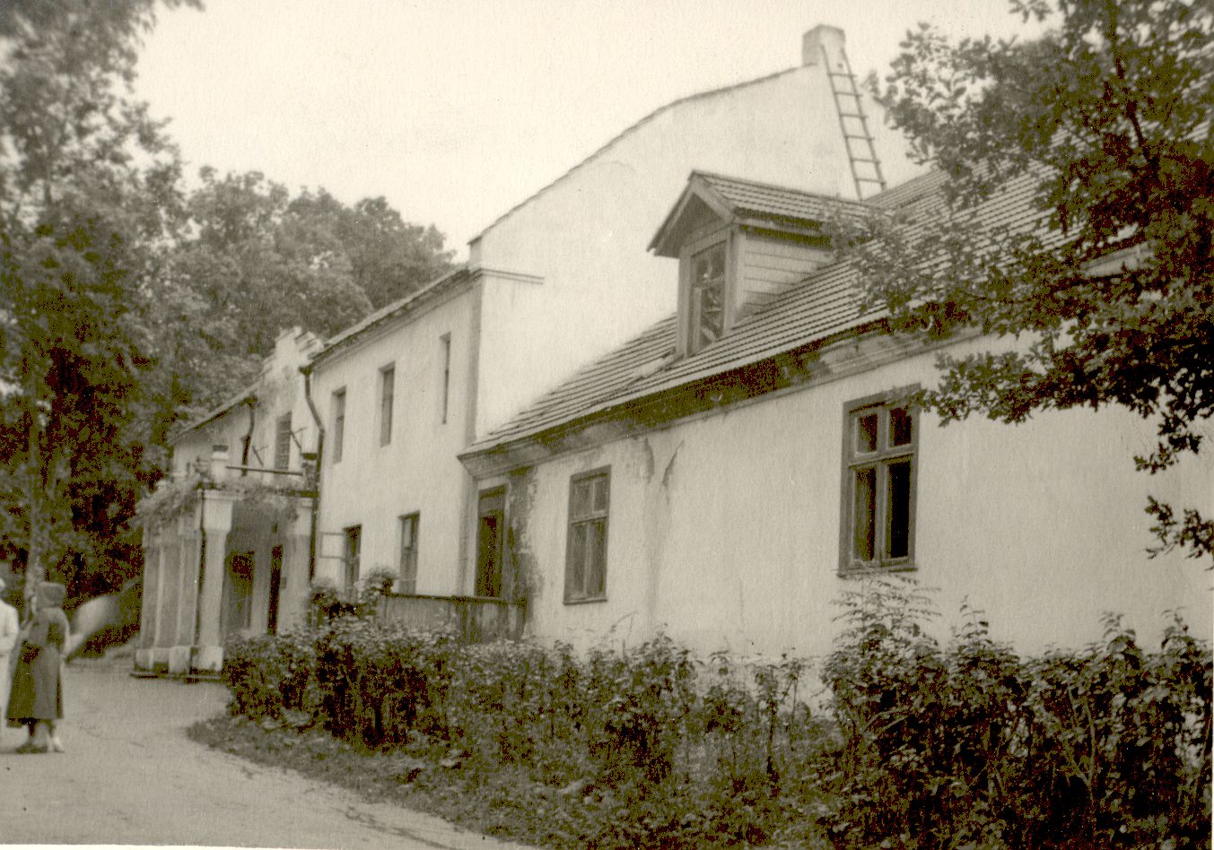 FR. R. Kreutzwald's parents' residence - Viisu manor 22.08.1952