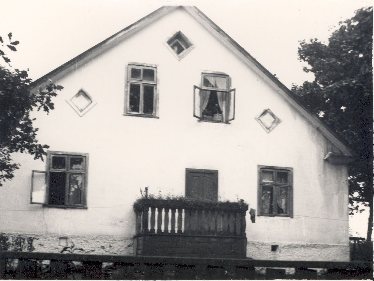 Five Manor 1952