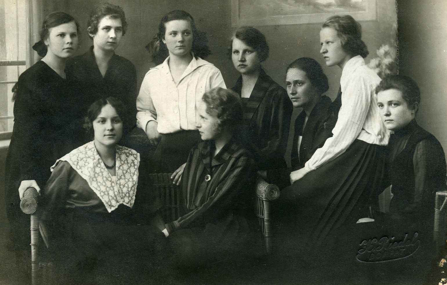 E.N.K.S. Students of the Girls' Gymnasium [1922]. A. Milian, h. Kokk, e. Jaska, L. Ummer, e. Reili, b. Alver etc.