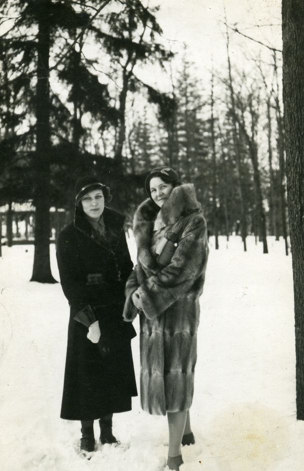 Betti Alver familiar [in 1930s]