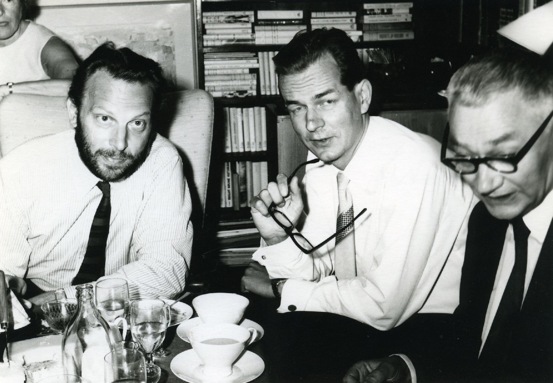 From the left: Ivar Ivask, Enn Nõu, Karl Ristikivi at Helmi Eller's home in Stockholm 15.07.1968