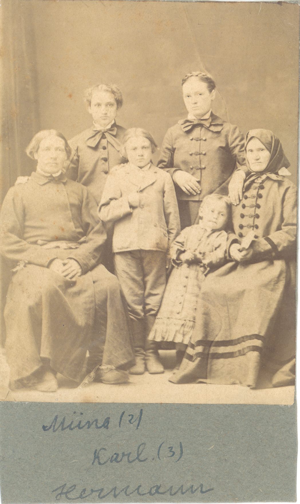 Härma, Miina on the left another \x96 with her parents, sisters and brother