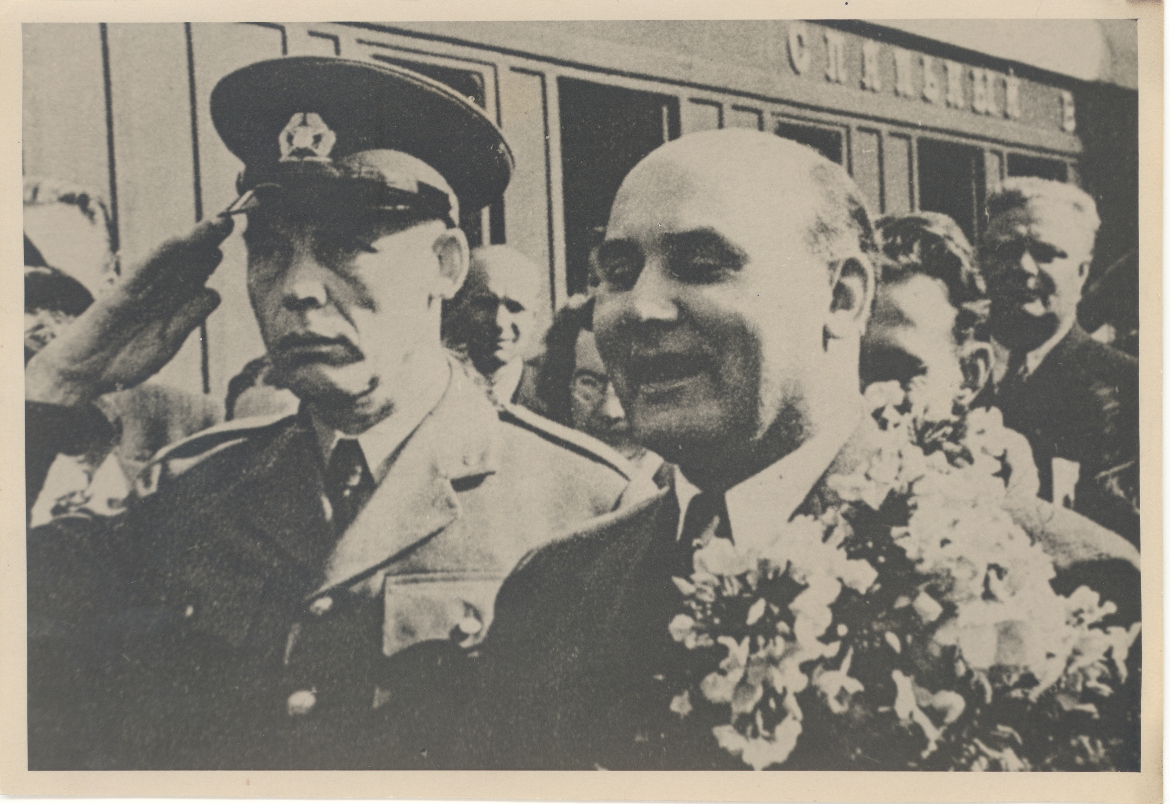 In the summer of 1940, the delegation traveled to Moscow. At the forefront of Paul Kreedo and J. Vares-Barbarus