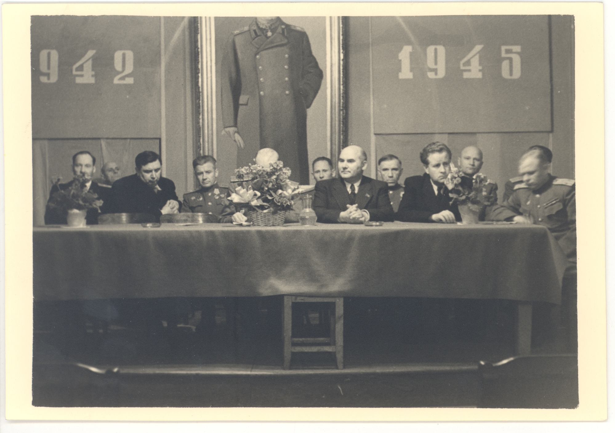 President of the 3rd anniversary of the formal meeting of the Estonian Corps. 1945. In front plan right: 1. E. Pull, 2. N. Stretch, 3. J. Vares-Barbarus, 3. 4. 5. A. Veimer