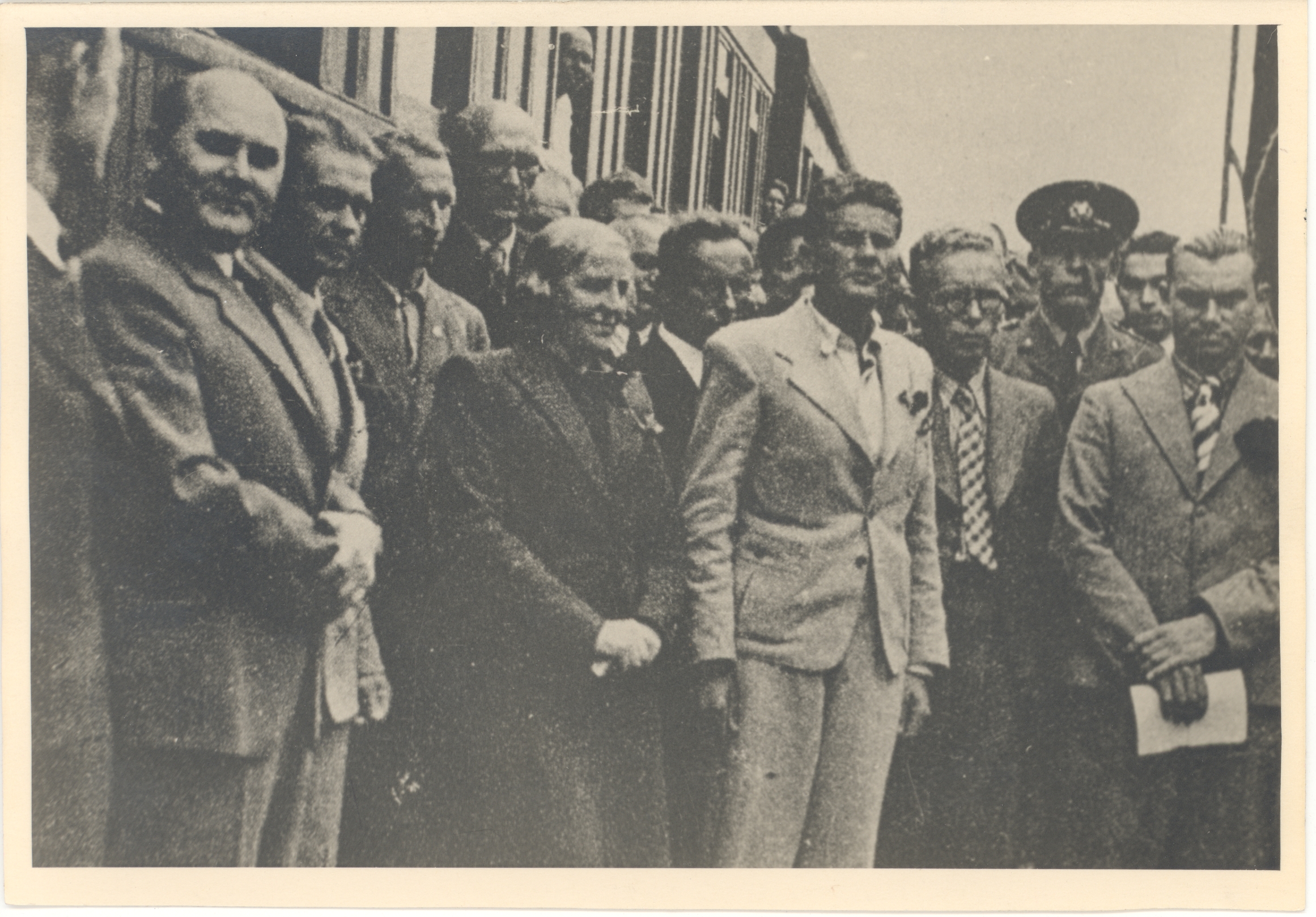 Delegation on the way to Moscow for the adoption of the Soviet Union in 1940.