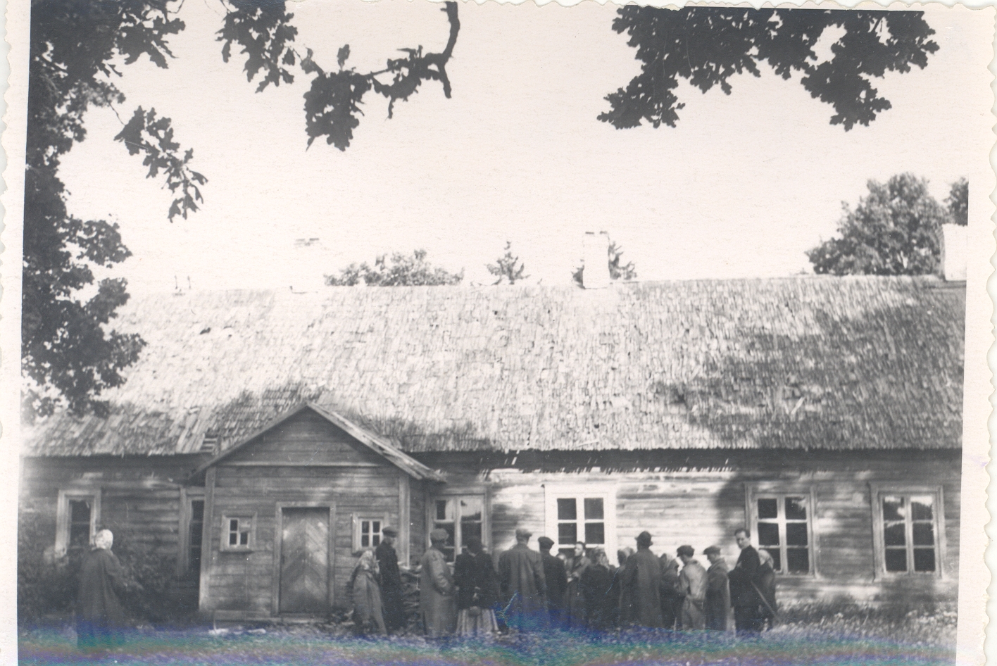 Vändra. Kadaka schoolhouse, e. Särgava birthplace