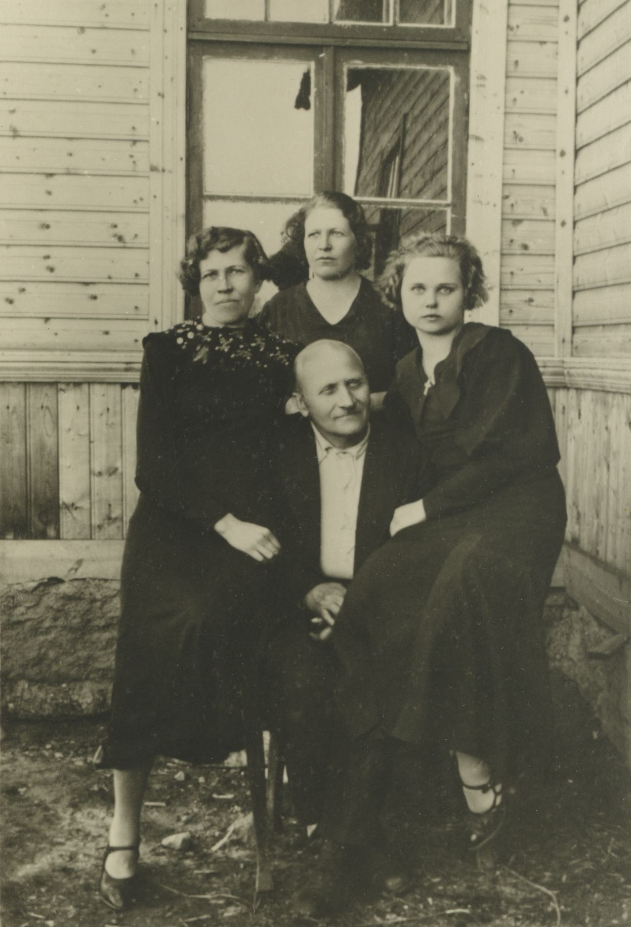 Mart Kiirats, Aliide Sildvere, Marie Kiirats, Hilda Saukas in 1937 or 1938.