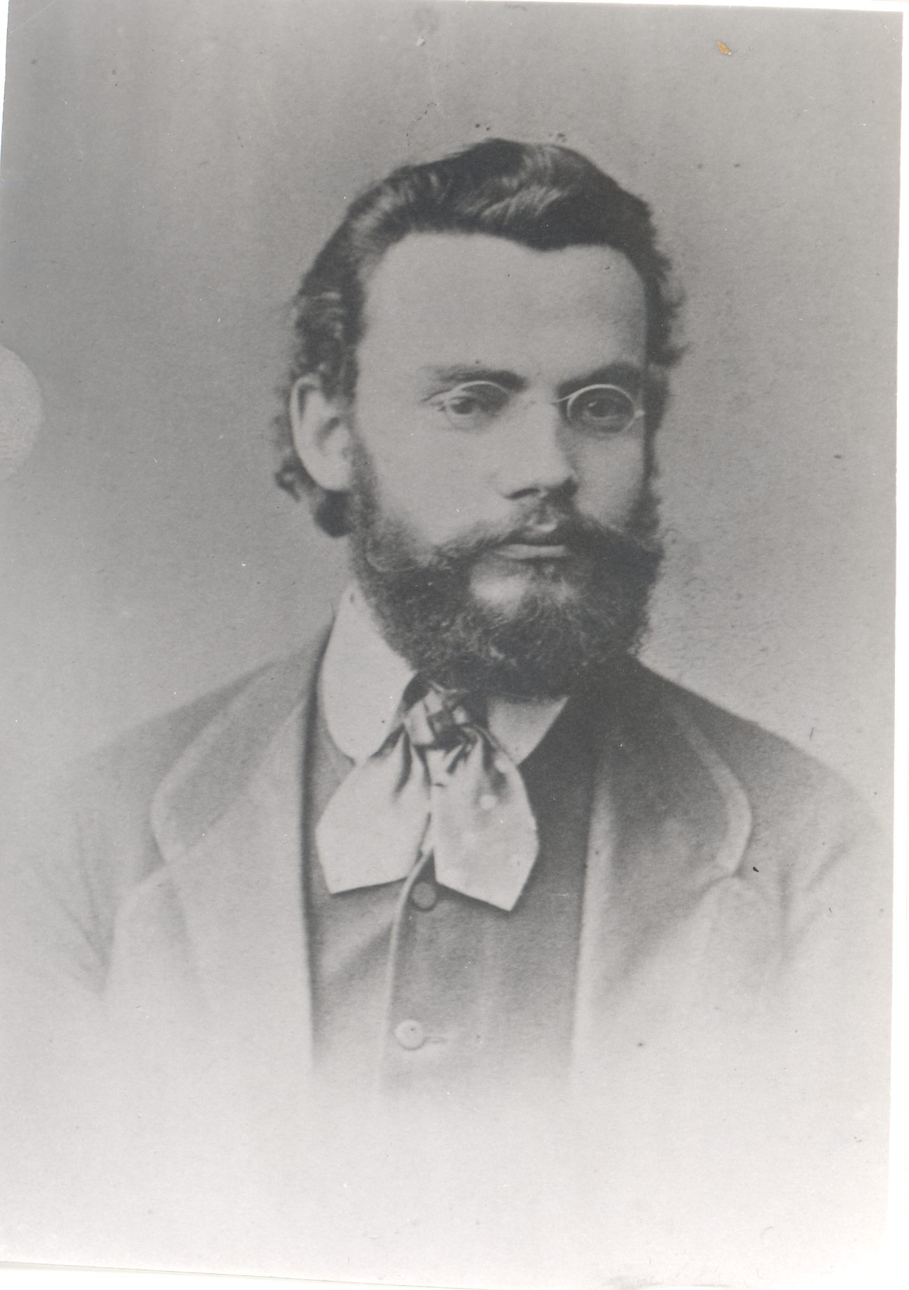 Jakobson, C. R. during his residence in Tallinn.
