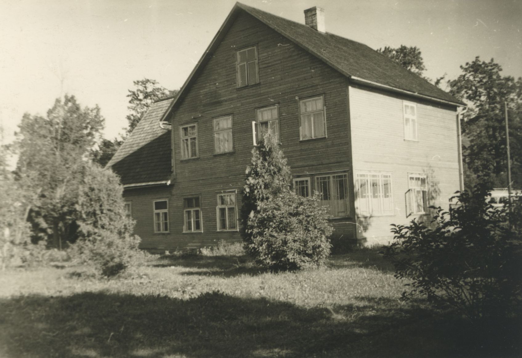 Mart Kiirats and Mihkel Lüdig's residence in Vändras (now V. Kingissepa).
