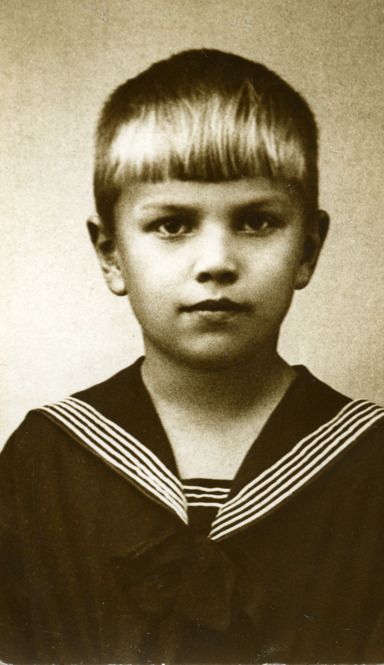 Albert Kivikas's son Tiit