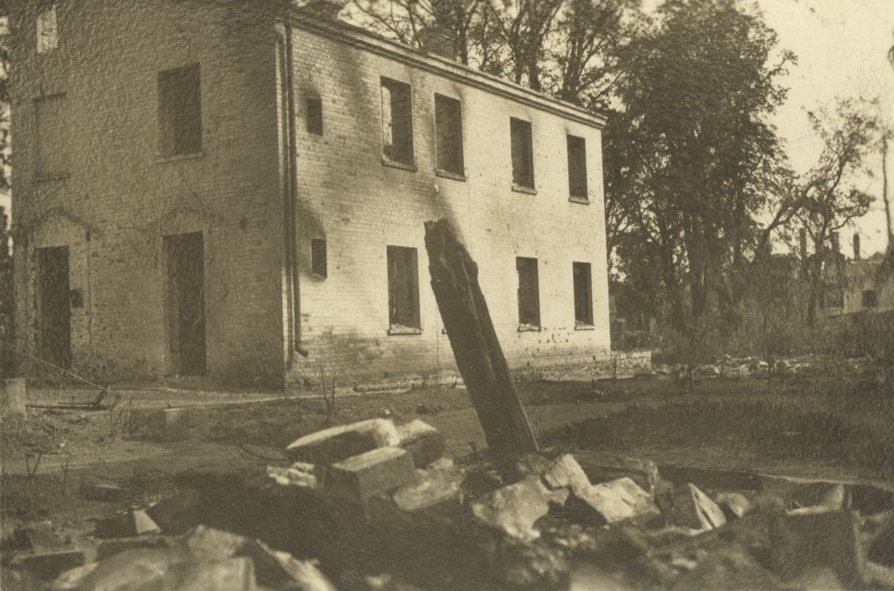 Mihkel Kampmaa home yard near Maarja church in Tartu, July 1941