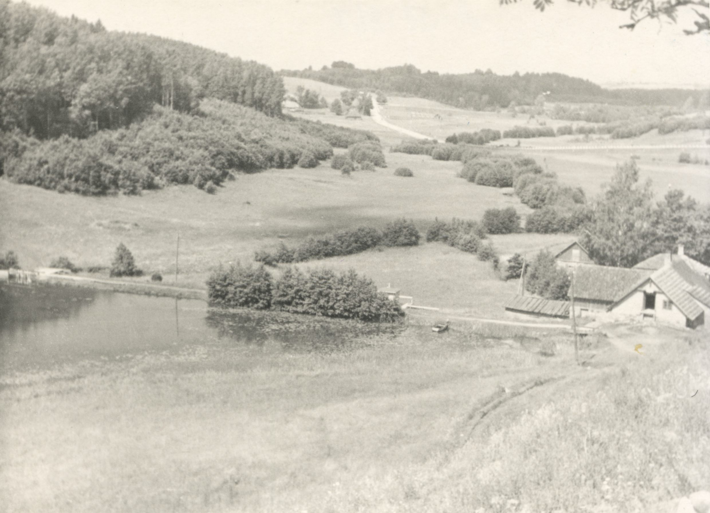 A. Kitzberg. Karksi. View of the Lake of City Vesk.